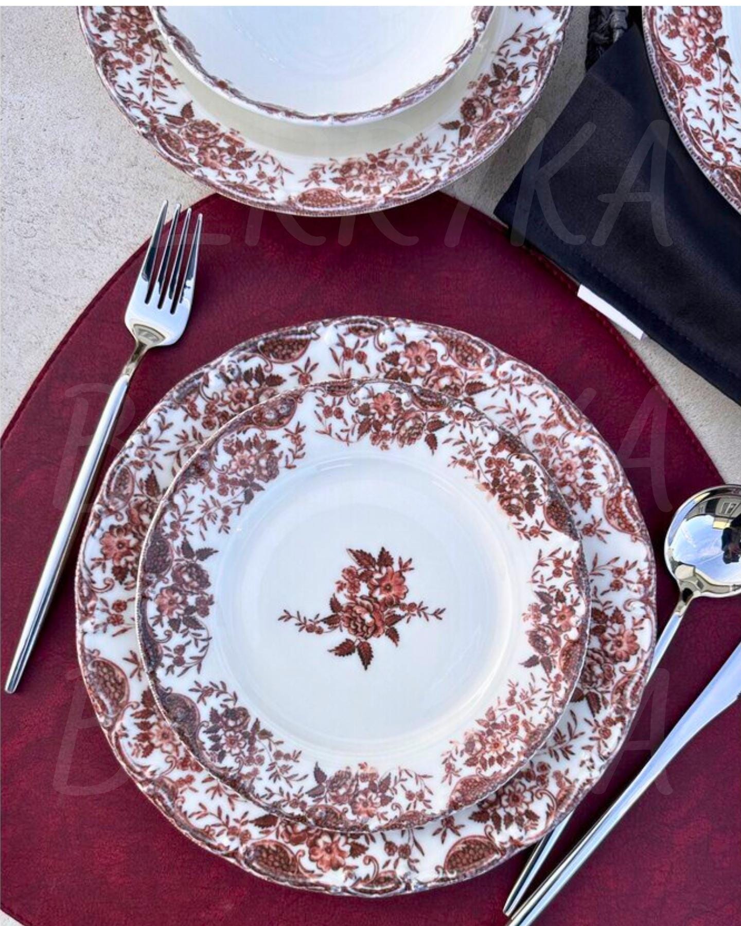 Porcelain Dinnerware Set Antique Green 24-piece | 6 Person Premium Floral Plates & Bowls