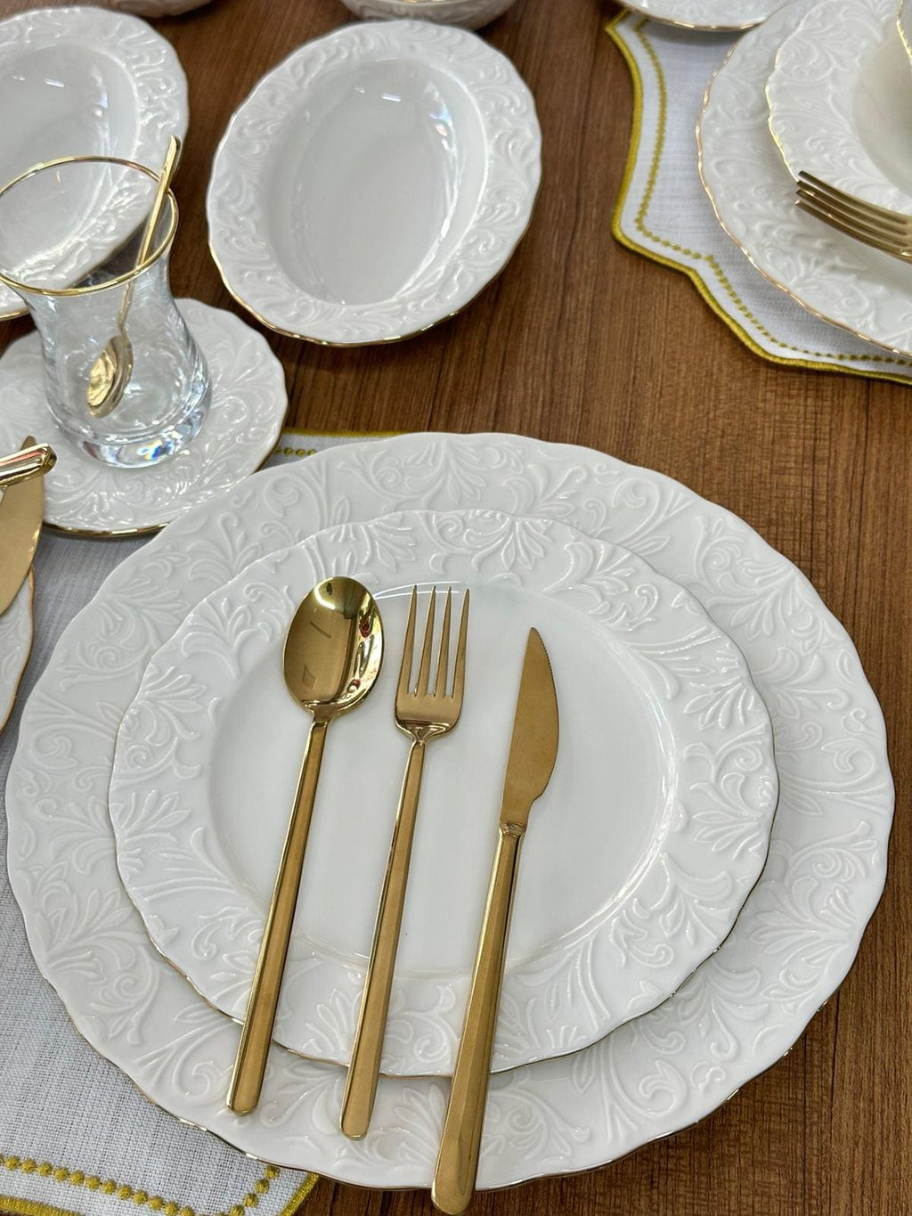 Porcelain Dinnerware Set For 12 People | Gold Trim Luxury Tablewares